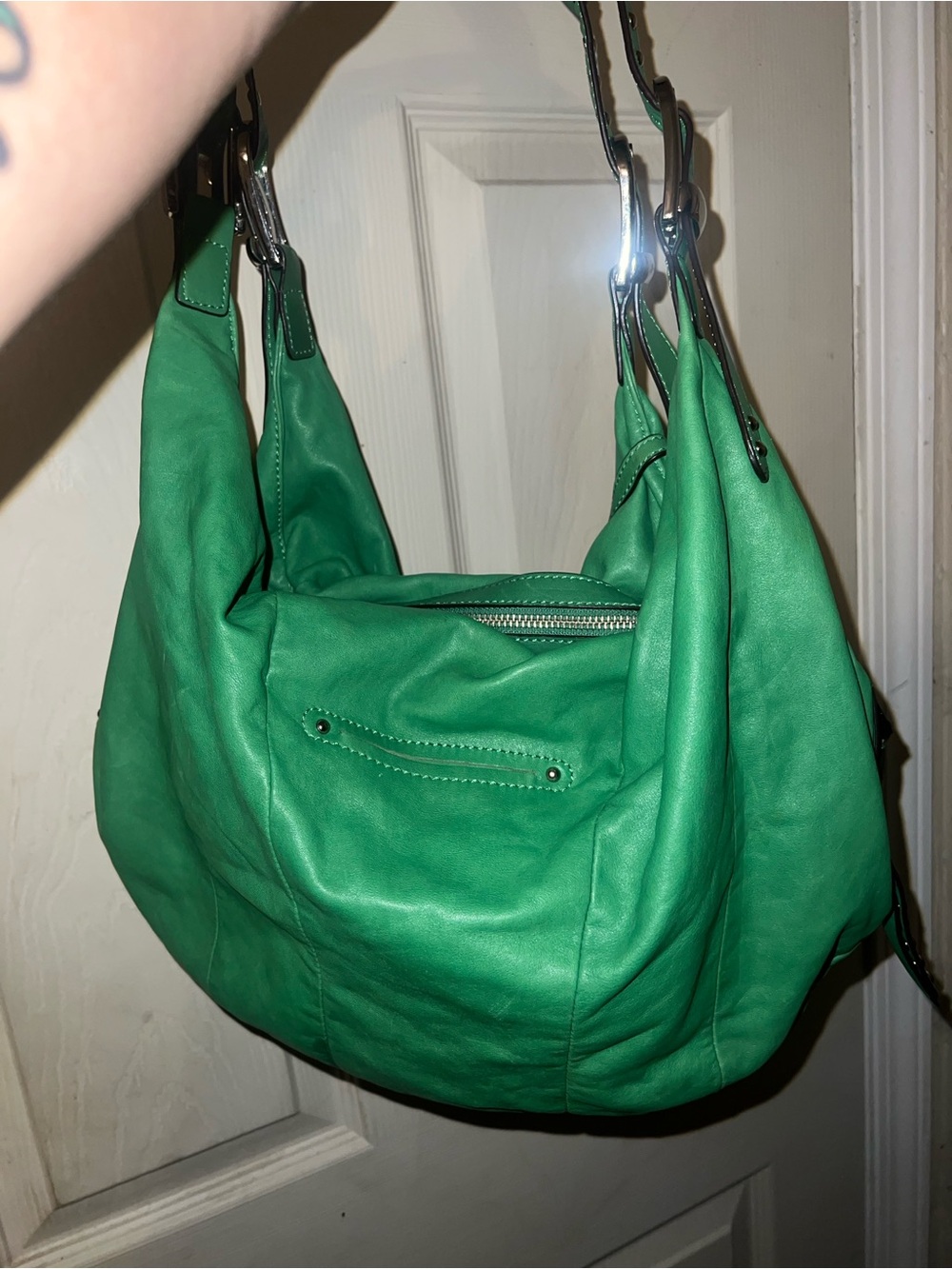 B makowsky shoulder bag in green - Picture 9 of 12
